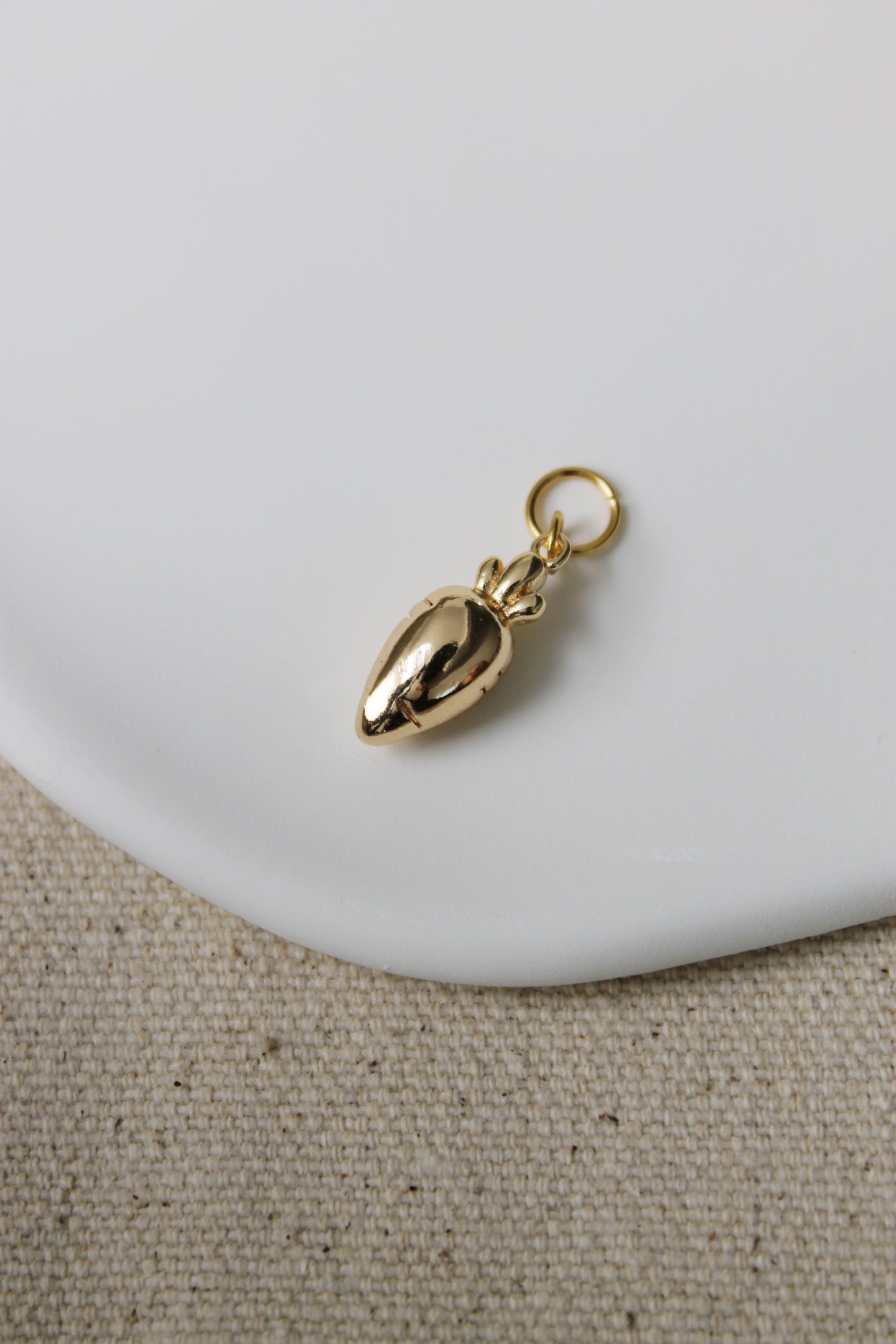 Carrot Charm